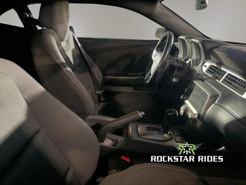Used 2015 Chevrolet Camaro LT RWD image 3