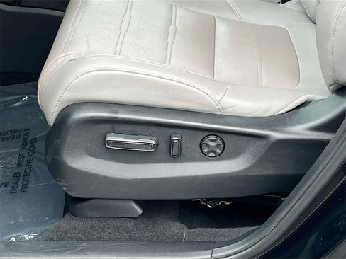 Used 2020 Honda CR-V Touring image 20