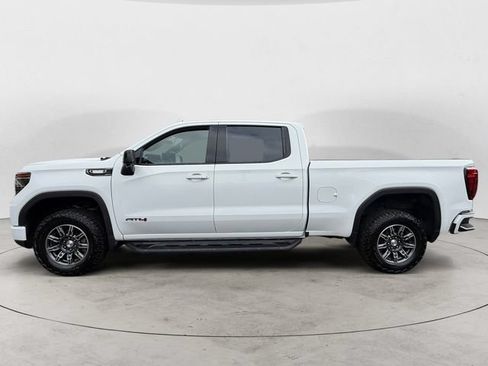 Used 2024 GMC Sierra 1500 AT4 w/ Technology Package AWD/4WD image 8