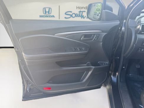 Certified 2022 Honda Pilot TrailSport image 20