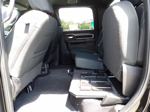 Used 2026 RAM 2500 Big Horn AWD/4WD image 35