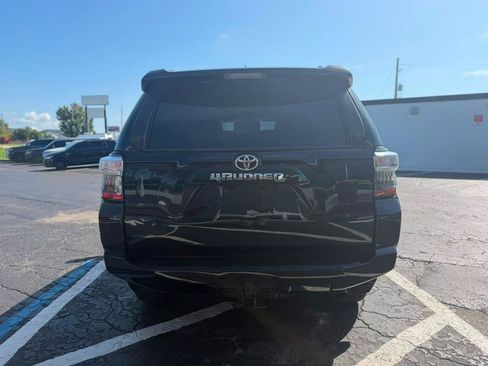 Used 2020 Toyota 4Runner SR5 RWD image 6