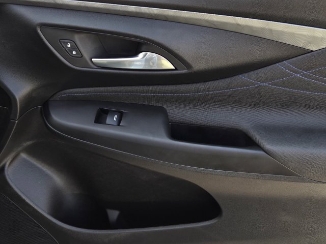 Used 2024 Buick Envista Sport Touring w/ Convenience I Package FWD image 8