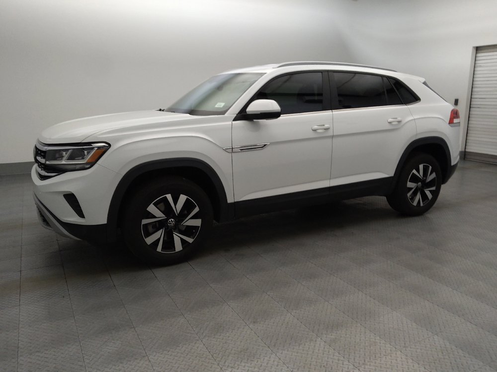 Used 2021 Volkswagen Atlas Cross Sport SE FWD image 2