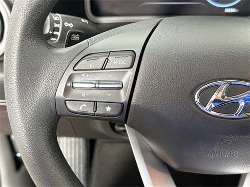 Used 2023 Hyundai Kona SE w/ Cargo Package image 21