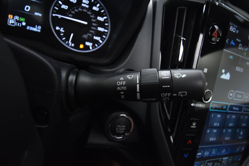 Used 2025 Subaru Forester Touring AWD/4WD image 32
