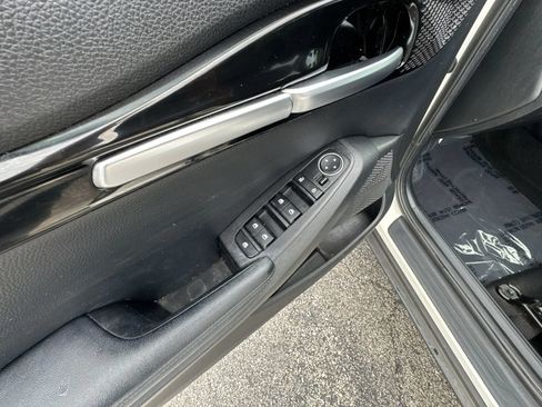 Used 2021 Kia Seltos S FWD image 15