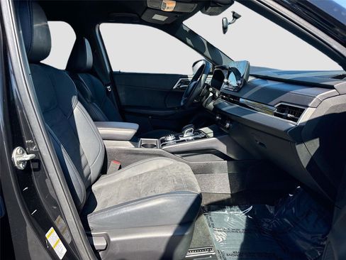 Used 2023 Mitsubishi Outlander SE Black Edition image 32