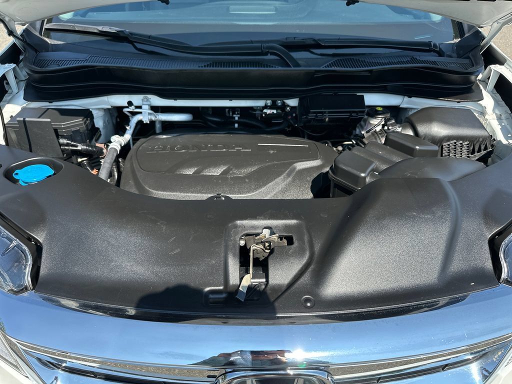 Used 2022 Honda Pilot Touring image 10