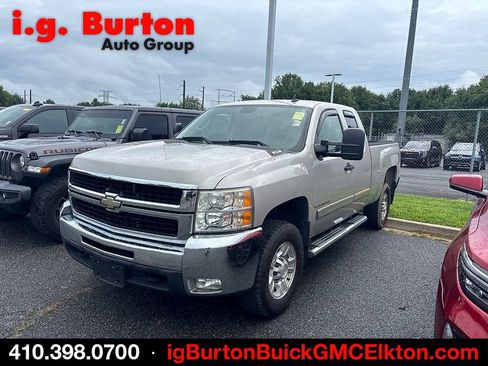 Used 2008 Chevrolet Silverado 2500 LT AWD/4WD image 3