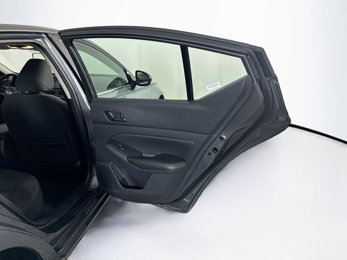 Used 2024 Nissan Altima 2.5 SV image 27