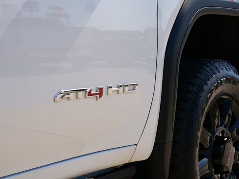 Used 2024 GMC Sierra 3500 AT4 AWD/4WD image 10
