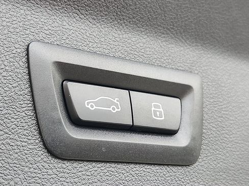 Used 2024 BMW X3 xDrive30i w/ Premium Package image 28