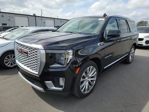 Used 2021 GMC Yukon Denali w/ Denali Ultimate Package image 1