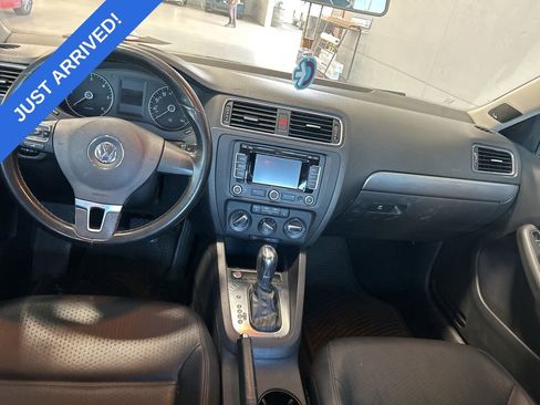 Used 2013 Volkswagen Jetta TDI image 5