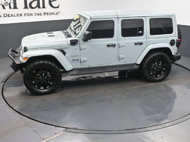 Used 2024 Jeep Wrangler Unlimited Sahara w/ Technology Group AWD/4WD image 63