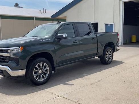 Used 2026 Chevrolet Silverado 1500 LT AWD/4WD image 4