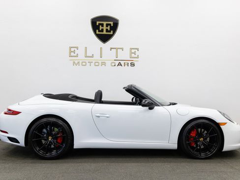 Used 2017 Porsche 911 Carrera image 10