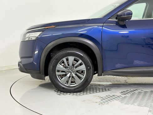 Used 2024 Nissan Pathfinder SV FWD image 23