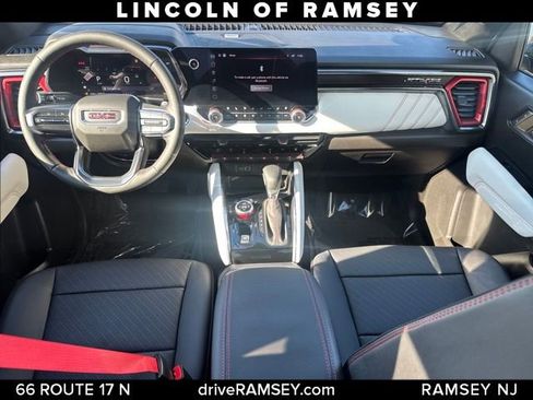 Used 2024 GMC Canyon AT4X image 17