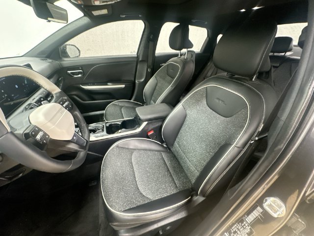 Certified 2025 Kia K4 GT-Line w/ GT-Line Sunroof Package FWD image 15