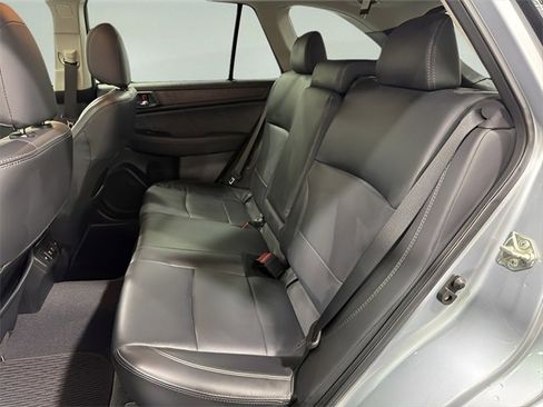 Used 2019 Subaru Outback 2.5i Limited image 32