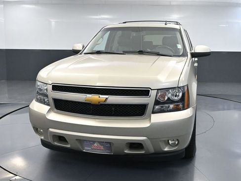 Used 2014 Chevrolet Tahoe LT w/ Luxury Package image 12
