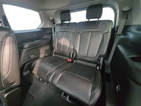 Used 2022 Jeep Grand Cherokee L Limited image 13