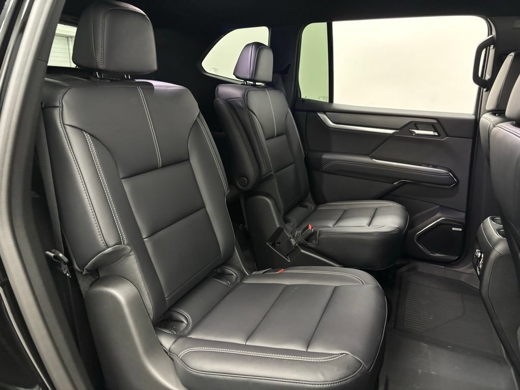 New 2026 GMC Acadia Elevation w/ Elevation Premium Package FWD image 39