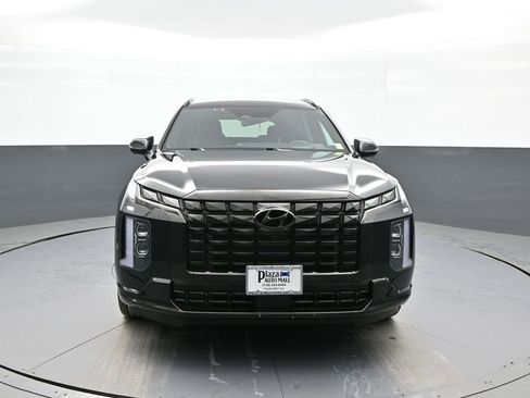 Used 2024 Hyundai Palisade Calligraphy image 2