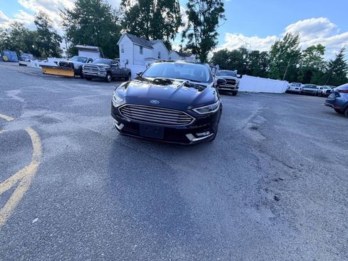 Used 2018 Ford Fusion Titanium FWD image 15