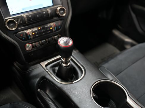 Used 2019 Ford Mustang Shelby GT350 w/ Technology Package image 44