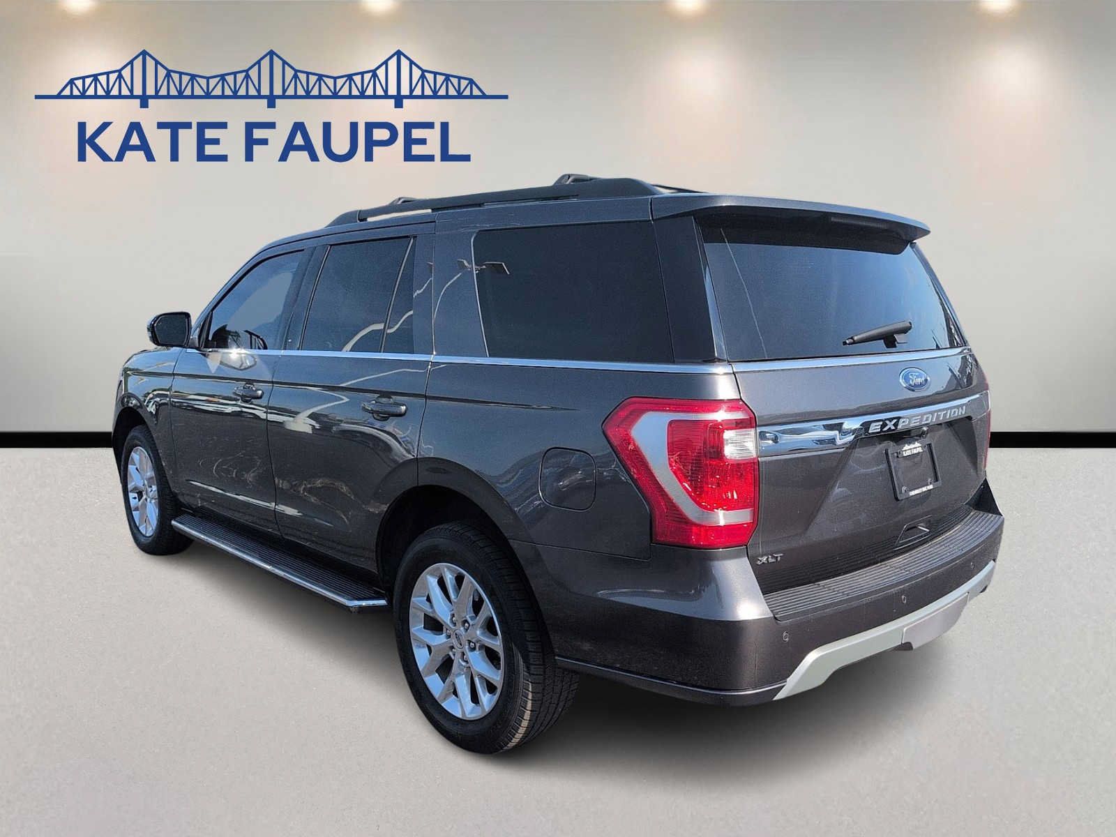 Used 2021 Ford Expedition XLT AWD/4WD image 5