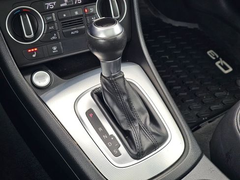 Used 2018 Audi Q3 2.0T Premium image 20