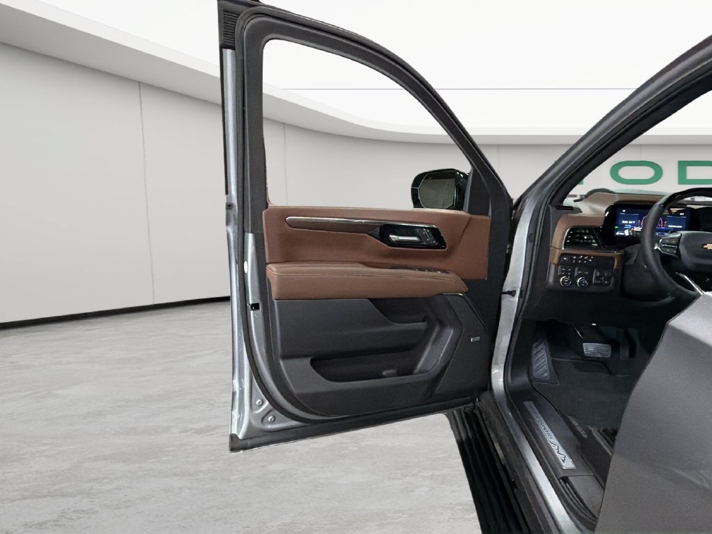 New 2026 Chevrolet Tahoe High Country AWD/4WD image 15