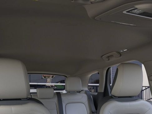 New 2026 Lincoln Corsair Premiere FWD image 22