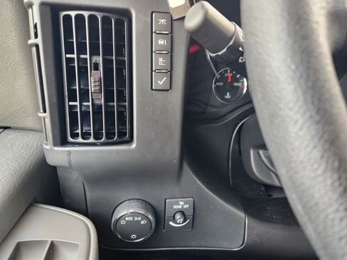 New 2025 Chevrolet Express 4500 w/ Power Convenience Package image 23