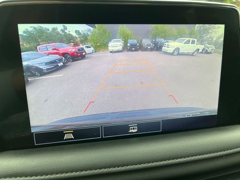 Used 2021 Chevrolet Tahoe LT AWD/4WD image 16