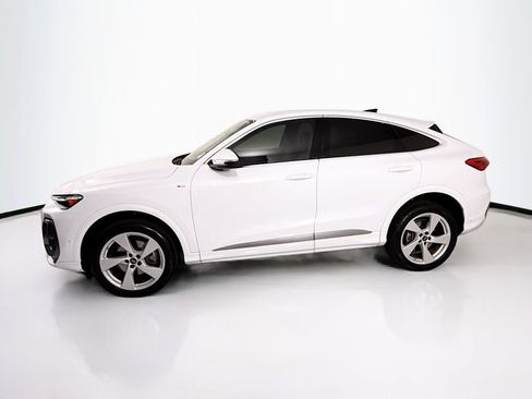 Used 2025 Audi Q5 Premium Plus w/ Premium Plus AWD/4WD image 8