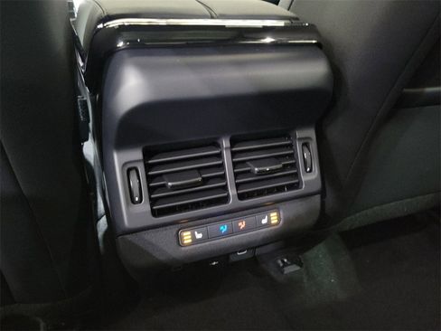 Certified 2025 Land Rover Range Rover Evoque S image 23