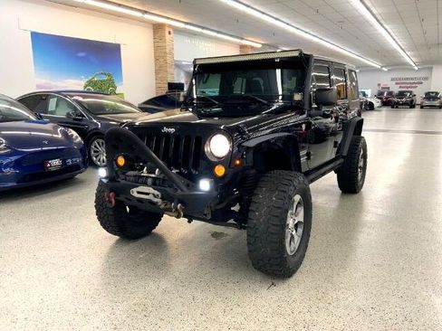 Used 2015 Jeep Wrangler Unlimited Sport image 4