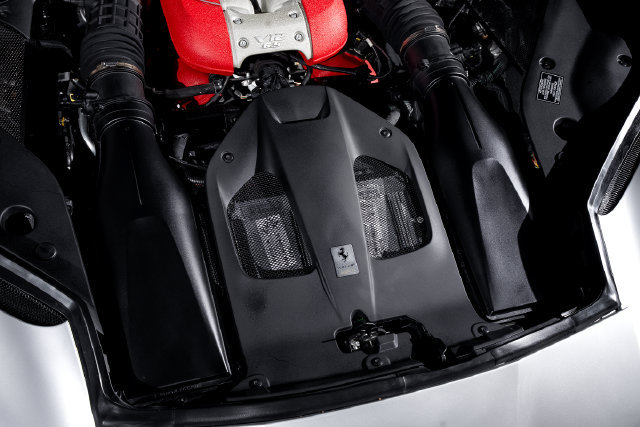 Certified 2020 Ferrari 812 Superfast RWD image 17