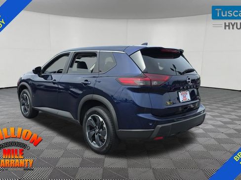 Used 2025 Nissan Rogue SV AWD/4WD image 5