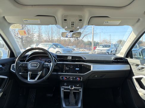 Used 2019 Audi Q3 2.0T Premium image 13