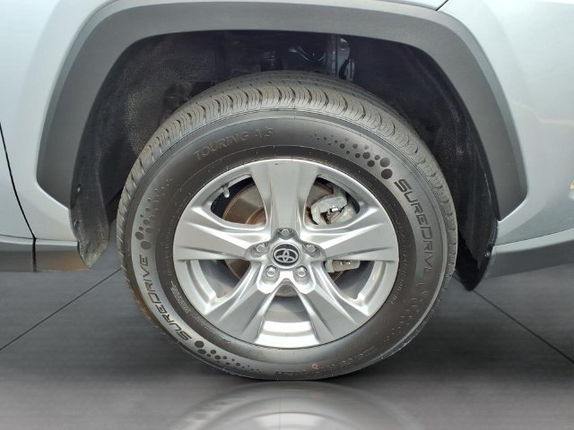 Used 2024 Toyota RAV4 XLE FWD image 28