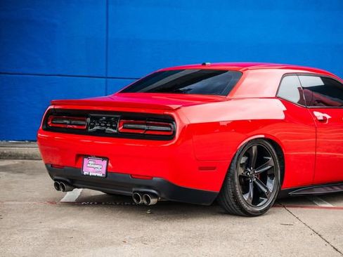 Used 2015 Dodge Challenger R/T w/ Quick Order Package 28B R/T RWD image 33