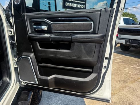 Used 2023 RAM 2500 Laramie image 30