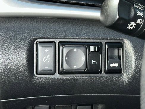 Used 2019 Nissan Sentra SV w/ Protection Package image 14