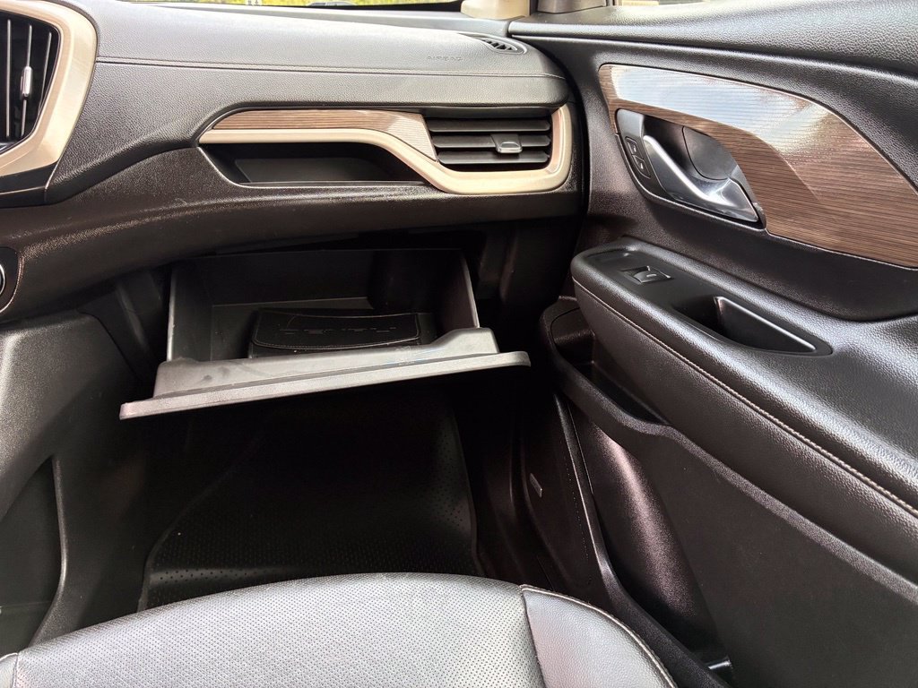 Used 2023 GMC Terrain Denali AWD/4WD image 45