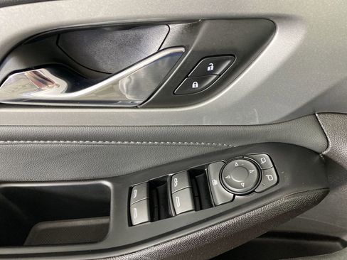 Certified 2023 Chevrolet Traverse LT image 27